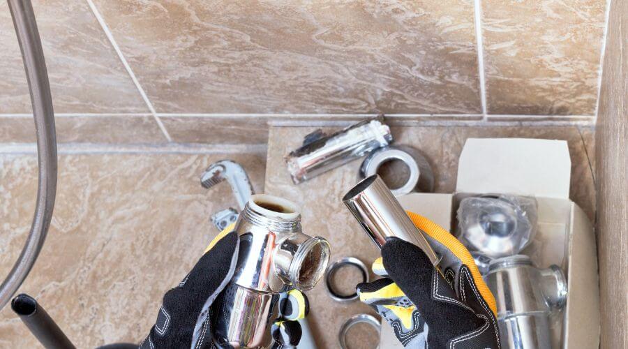 Expert Emergency Roof Repairs services in Novinger, MO